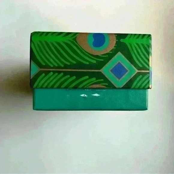 Skyline Collection By Yellow Cab Games Animal Lovers Trivia 140 Questions - Picture 3 of 6